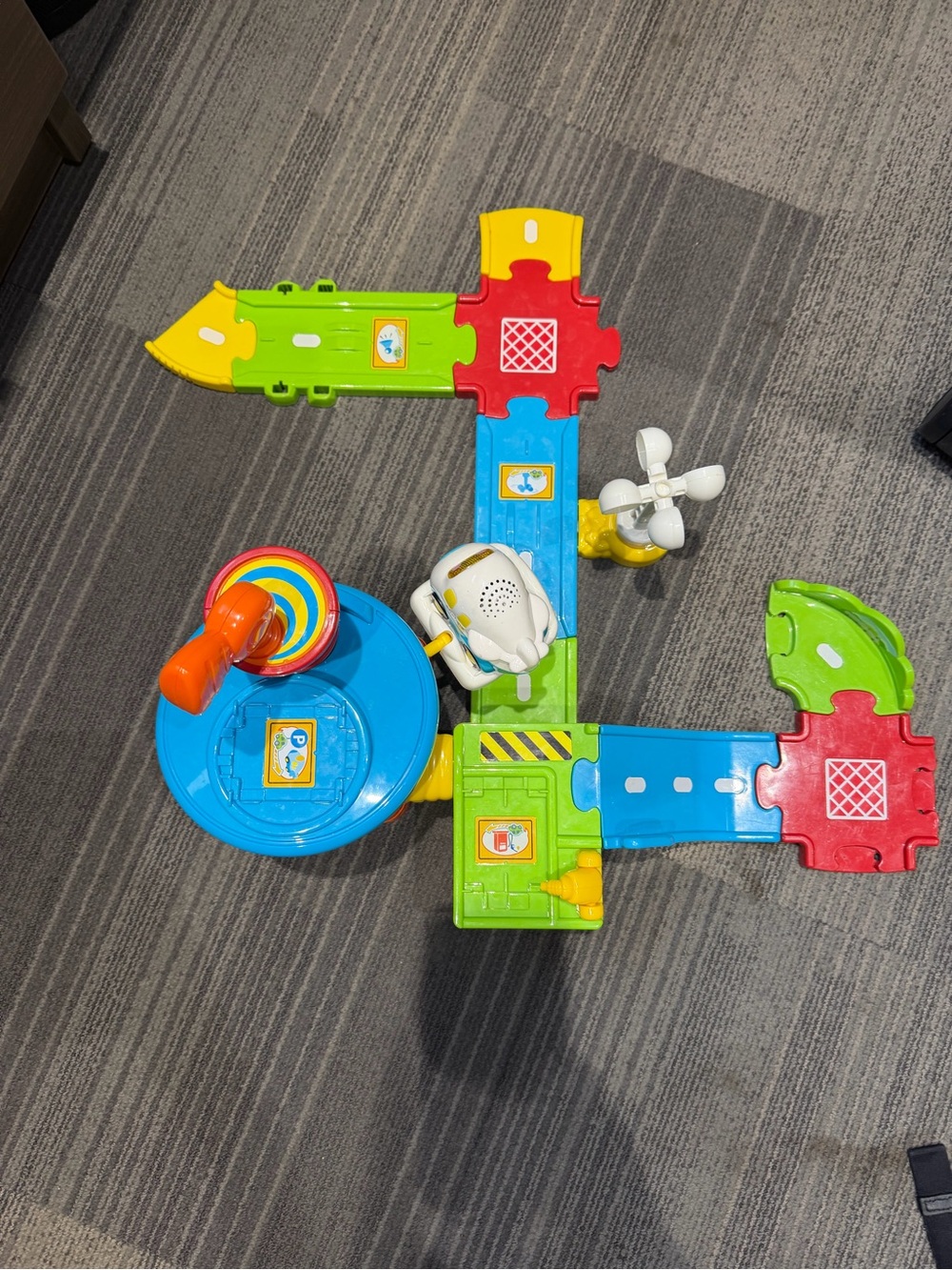 Interactive Kids Building Track Set in Blue, Red, Green, Yellow, White